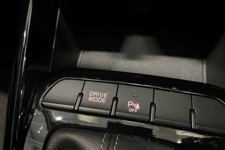 2022 Kia Rio 1.0 T-GDi 2 Hatchback 5dr Petrol DCT Euro 6 (s/s) (99 bhp) Hatchback Petrol Automatic