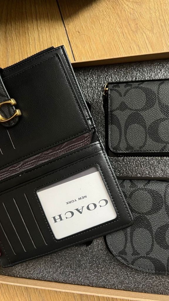New Coach Wallet and Coin Purse Set - Green Leather