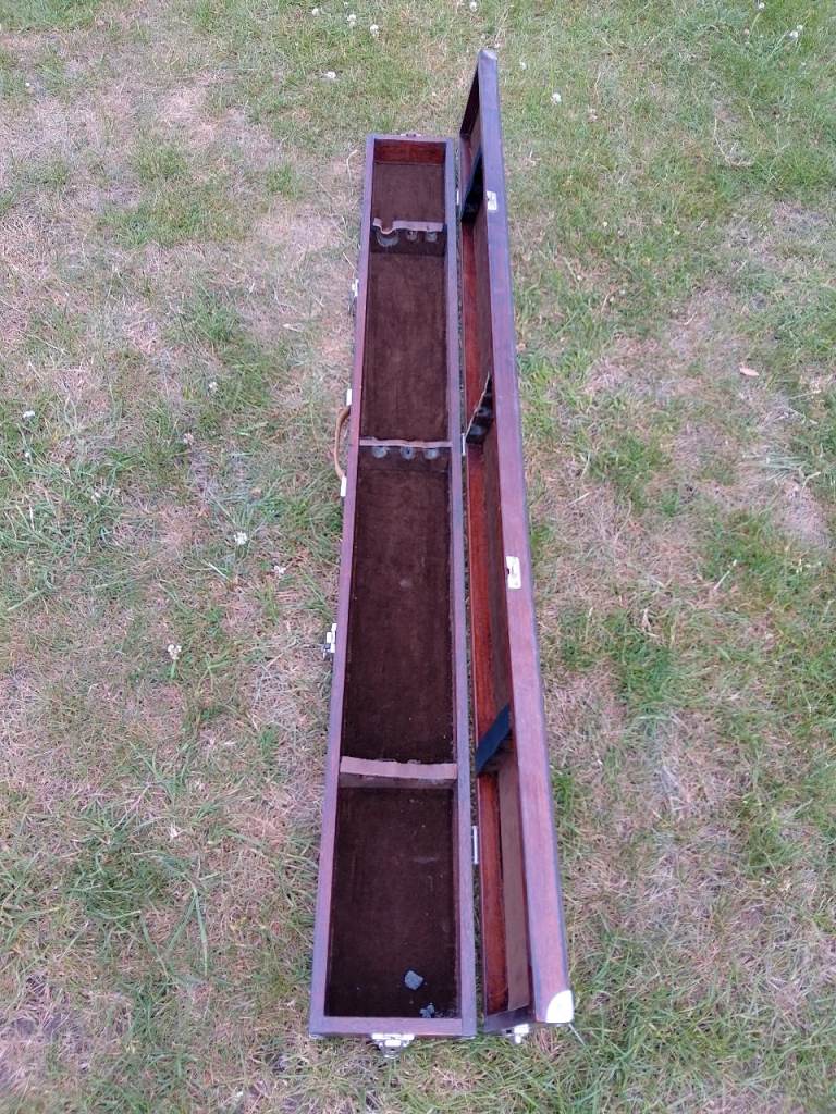 Wooden Snooker Cue Case - Used condition.