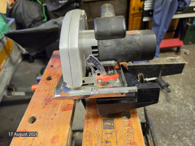 Challenger MCS5025 Circular Saw. 240v.