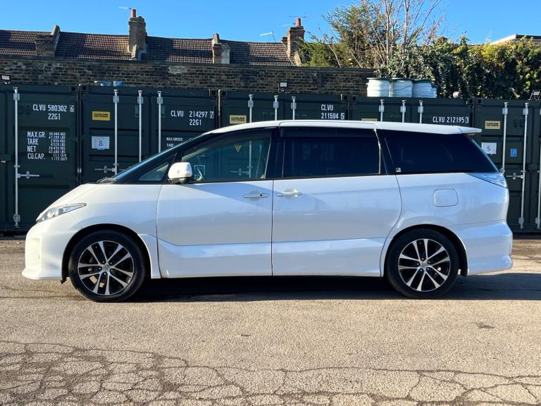 2024 Toyota Estima 2.4 Automatic 7 Seater. 83000 Miles. PETROL. Apple Car Play NAV. CAM. PX OK MP...