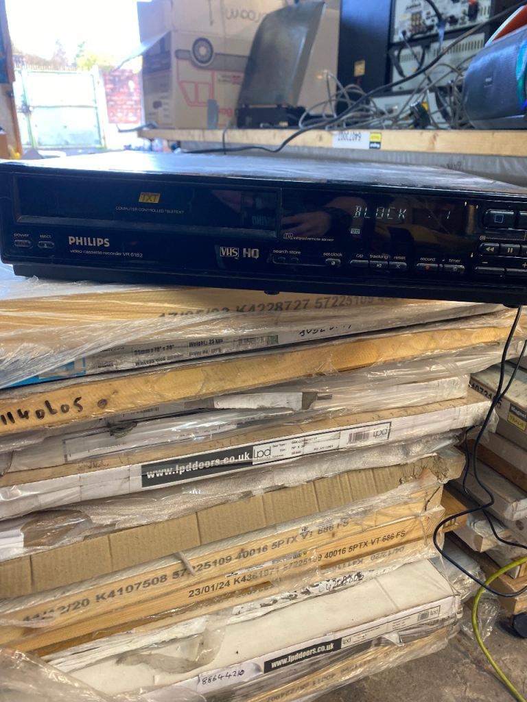 Philips MS 180 VHS Video Recorder (VCR)
