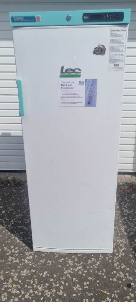Pharmacy/medical fridge