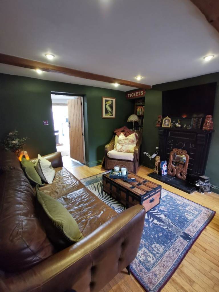 Double Room Village Location 1 mile outside of Exeter