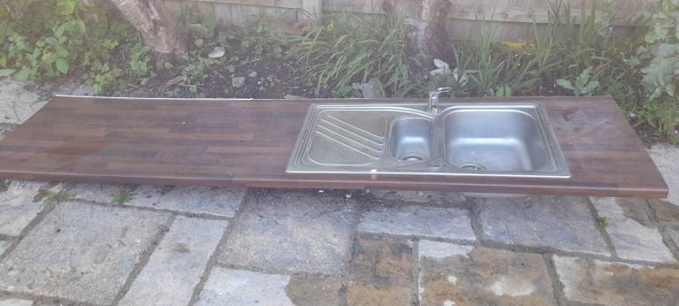 FREE kitchen sink and counter