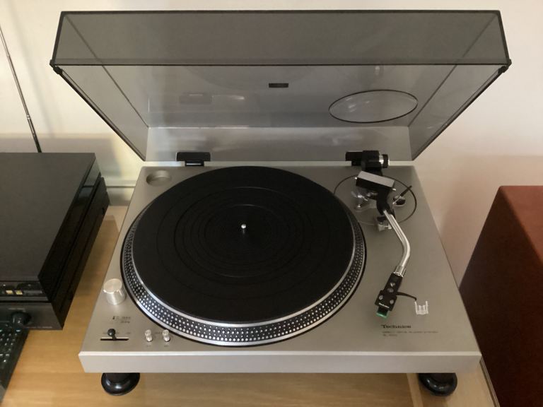 Technics SL-1200 mk1 turntable SL1200 direct drive