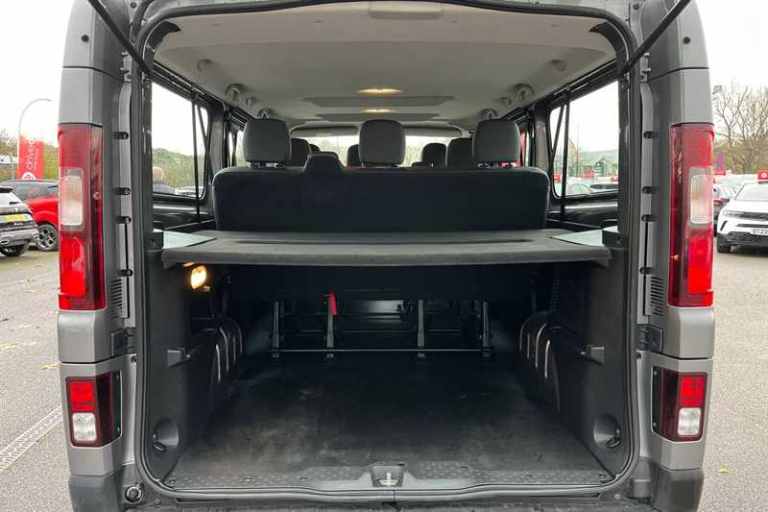 2020 Renault Trafic 2.0 dCi ENERGY 30 Sport Nav Minibus Double Cab 5dr Diesel Manual LWB Euro 6 M...