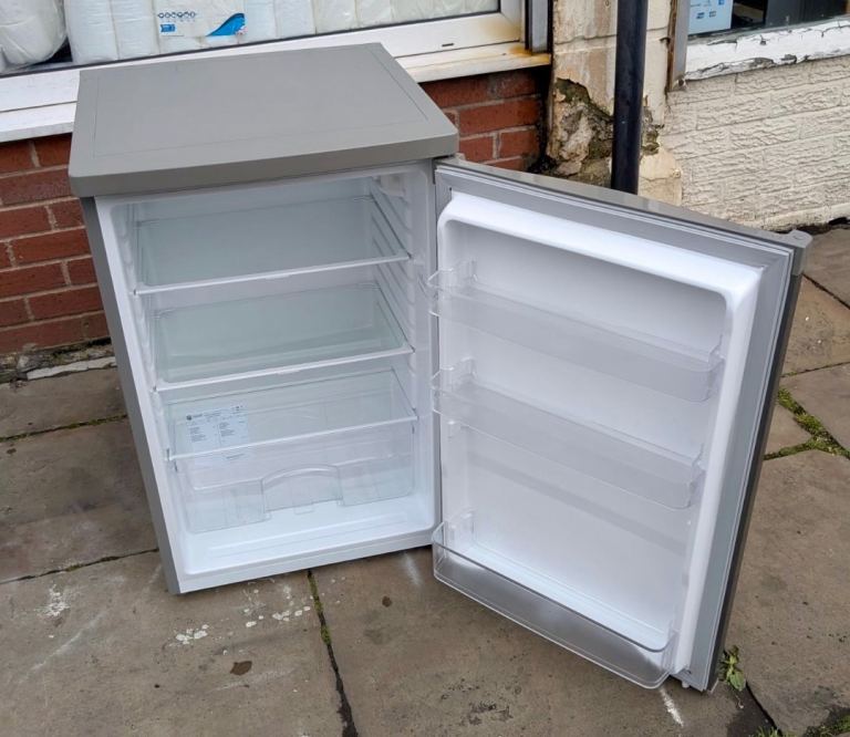 Hoover Undercounter Fridge