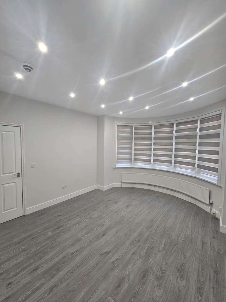 Double & En-Suite Bedrooms – Bills Included – Palmers Green N13