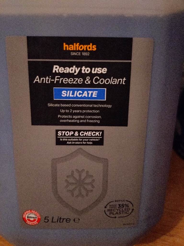 Halfords Blue Silicate Antifreeze & Coolant 5 Litre Ready Mixed - Ready to use - Car Engine Water
