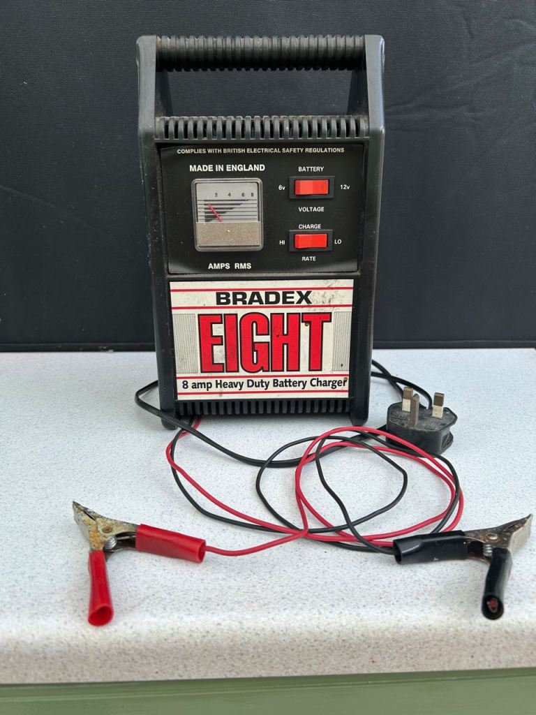 6/12 volt battery charger
