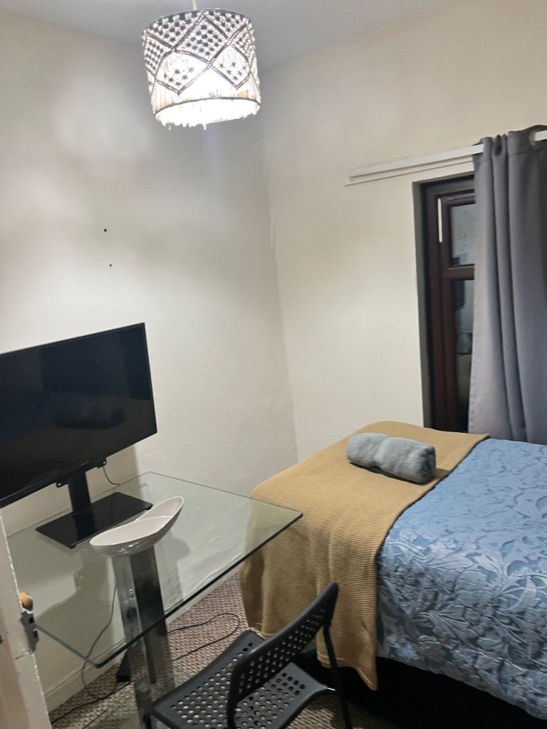  Room for Rent Belfast BT14  Short Term – Bills Included – Near City Centre