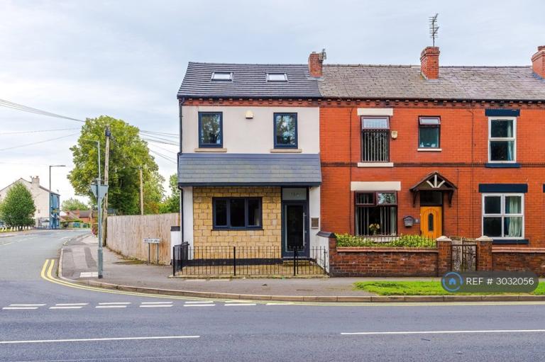 3 bedroom house in Corner Lane, Leigh, WN7 (3 bed) (#3032056)