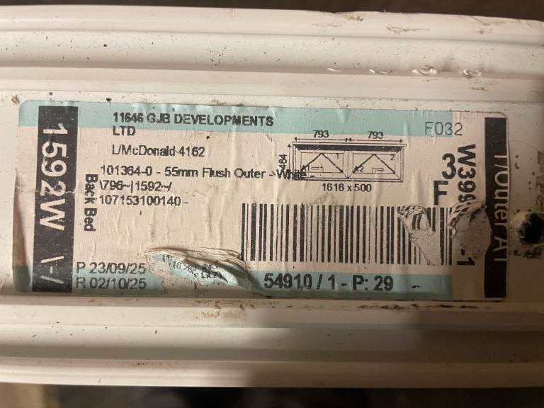 H 46.5 x W 159 cm - UPVC DOUBLE GLAZED WINDOW - CLEAR GLASS - GOOD CONDITION (REF: LJ189)