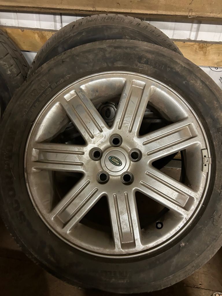 Landrover/ Rangerover alloy wheels & tyres 19 inch