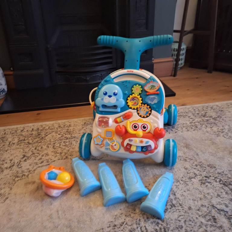 VTecwalker and activity table  in onh Baby Walker – Multicoloured, Good Condition