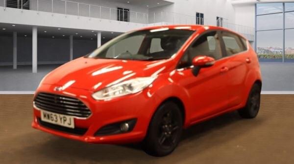 2014 Ford Fiesta 1.6 Zetec 5dr Powershift HATCHBACK Petrol Automatic