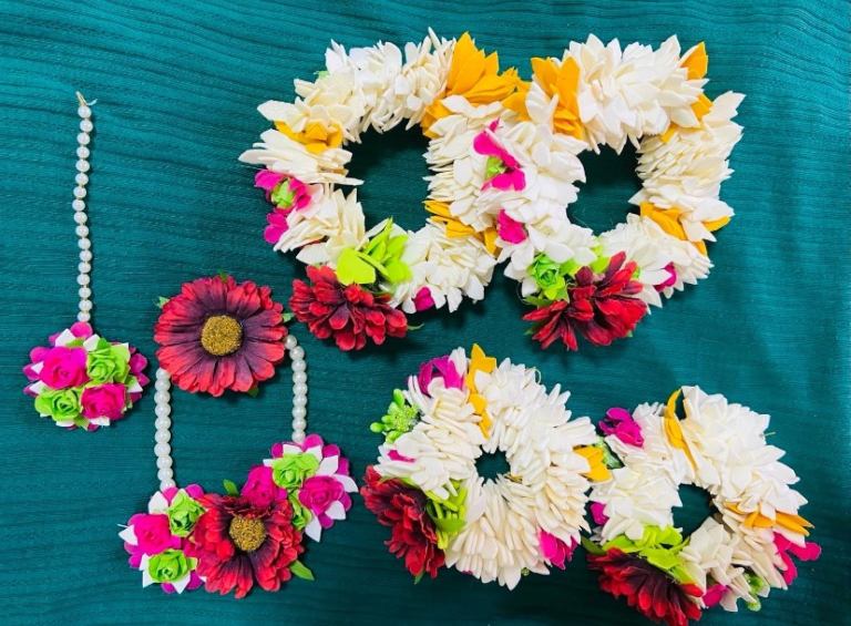 Gajra jewellery set mehndi Mayun dulhan bride