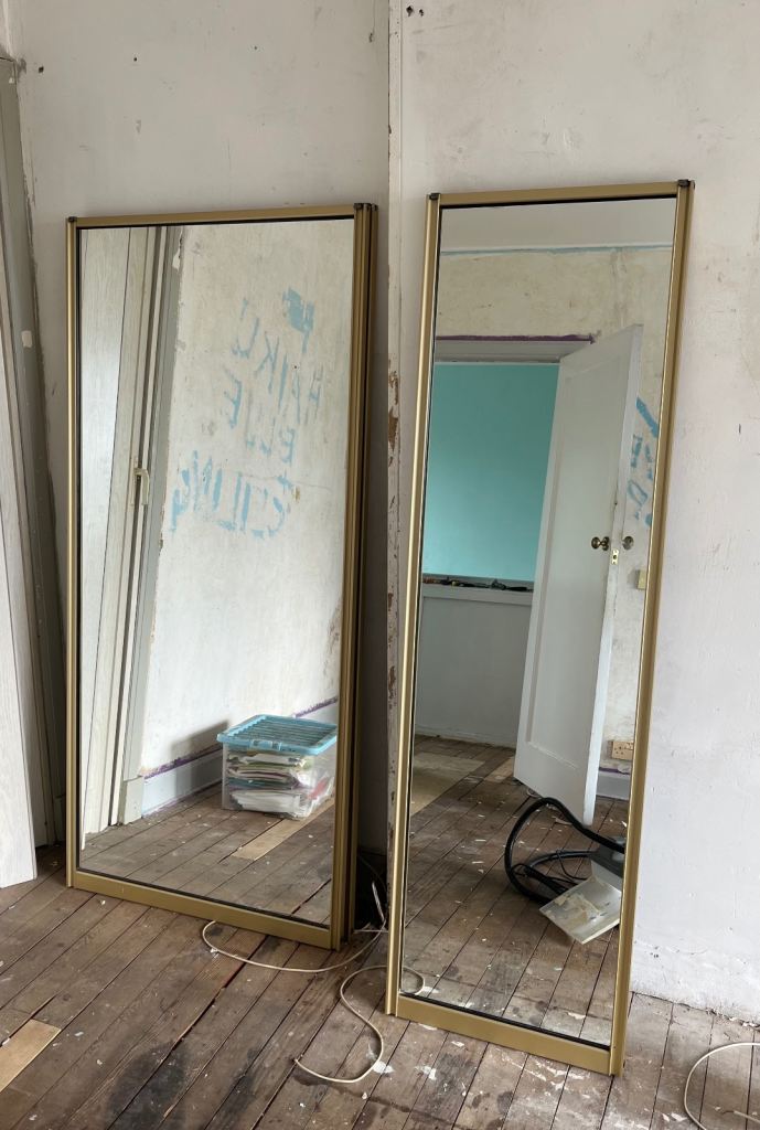 Sliding Mirror wardrobe doors in very good condition 