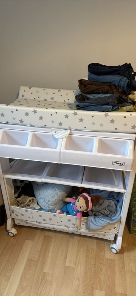 Baby changing table 