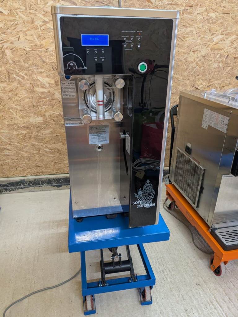 ICETRO 271THSN Soft Ice Cream Machine