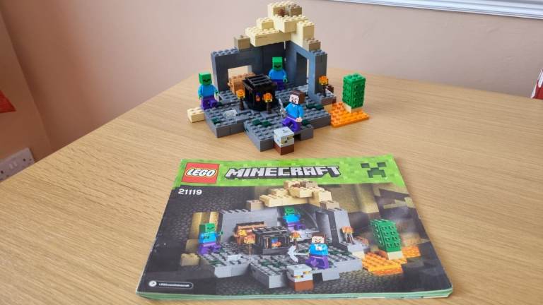 LEGO Minecraft 21119 Dungeon Set with Instructions