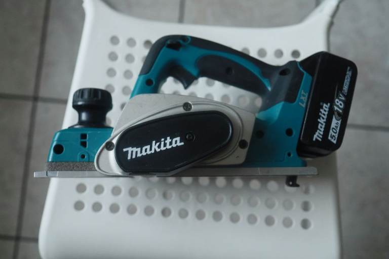 Makita 18V LXT Cordless Planer+Battery 5ah 18v Genuine