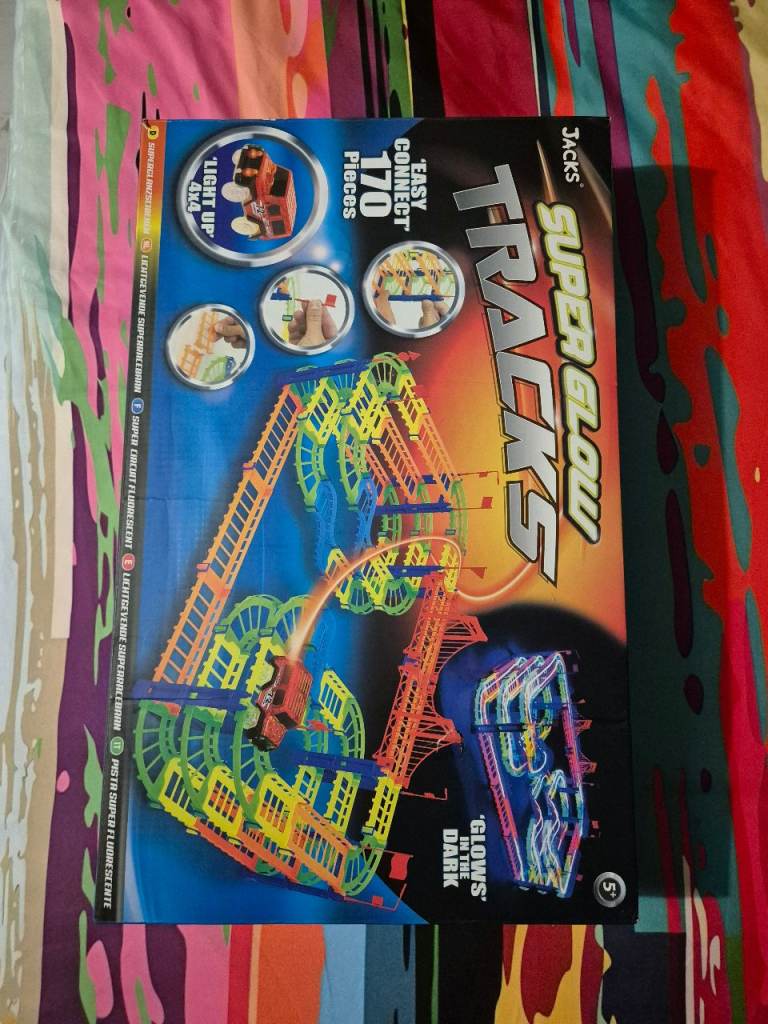 Super Glow Tracks (no car)