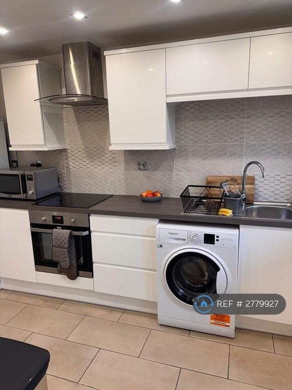 3 bedroom house in Longlands Close, Birmingham, B38 (3 bed) (#2779927)