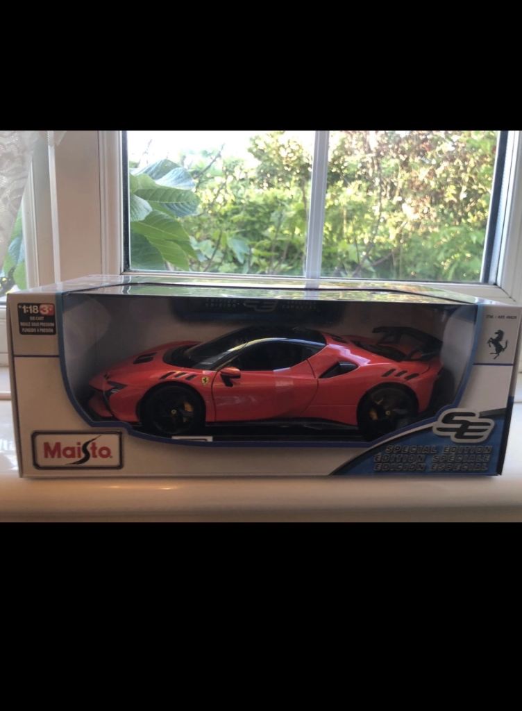 Maisto Ferrari SF90 Stradale 1:18 Scale Model Car – New in Box