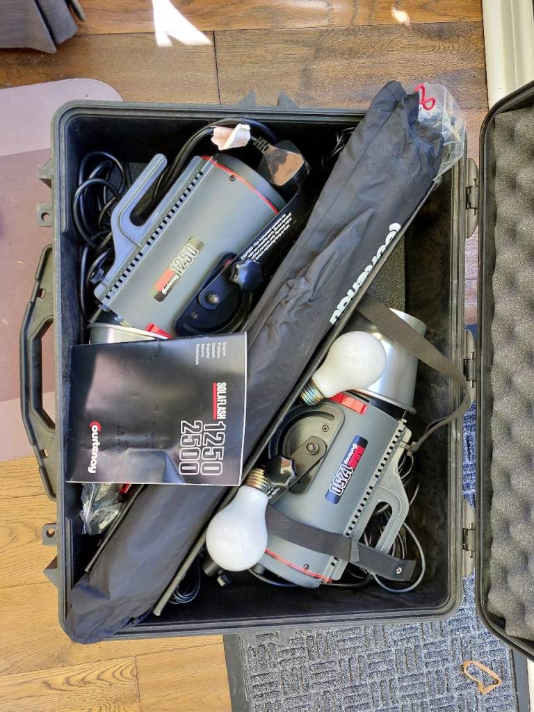 Courtenay Professional Portable Studio Flash System