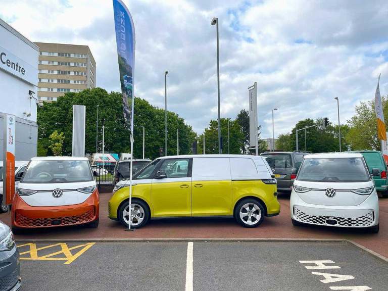 2025 Volkswagen Transporter Commerce Plus 2.0 TDI 110 PS 6sp Manual Van DIESEL Manual