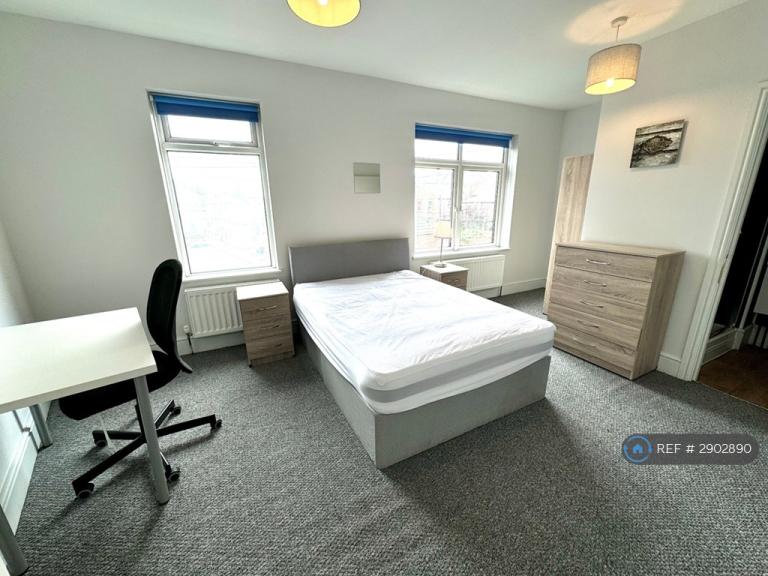 1 bedroom in Trent Road, Beeston, Nottingham, NG9 (#2902890)