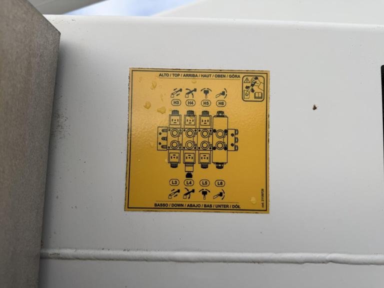 2015 Nissan Cabstar 35.14 dCi Chassis Cab CHASSIS CAB DIESEL Manual