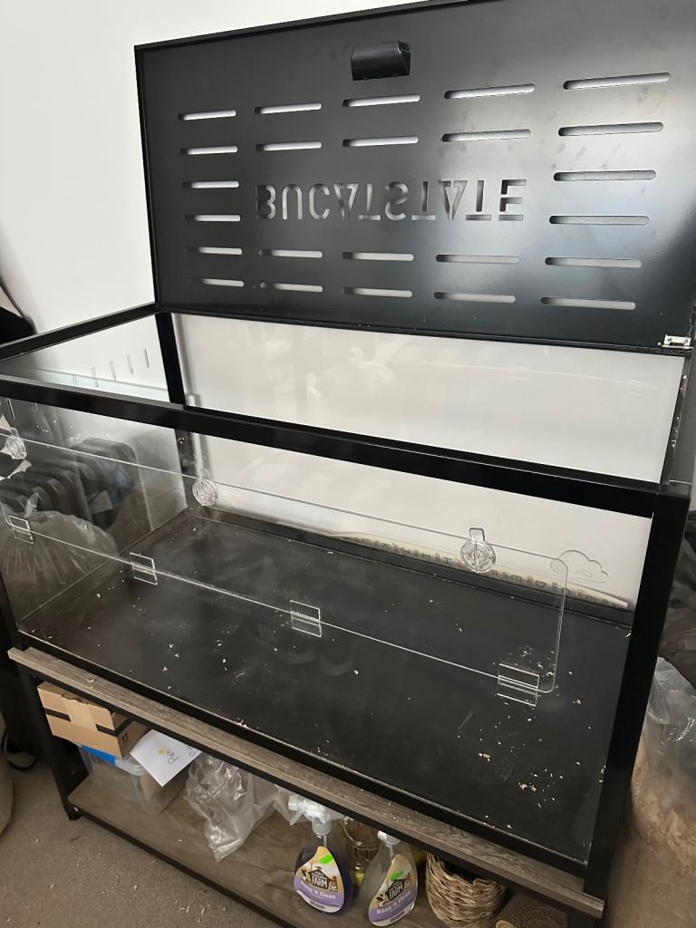 Bucatstate 2.0 cage and accessories