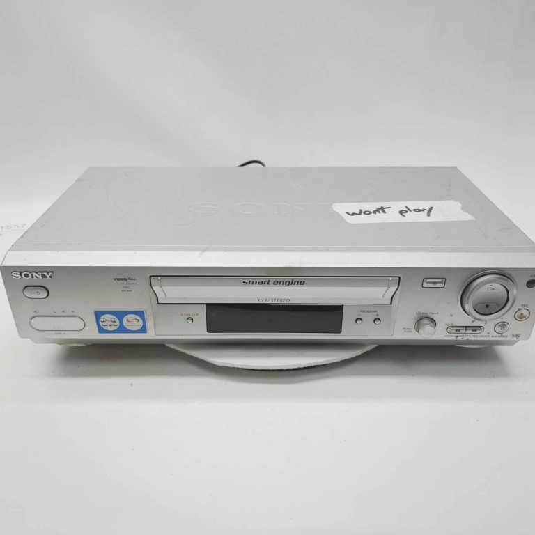 Sony SLV-SE820G Hi-Fi Stereo VHS Video Cassette Recorder - Faulty - Parts/Repair