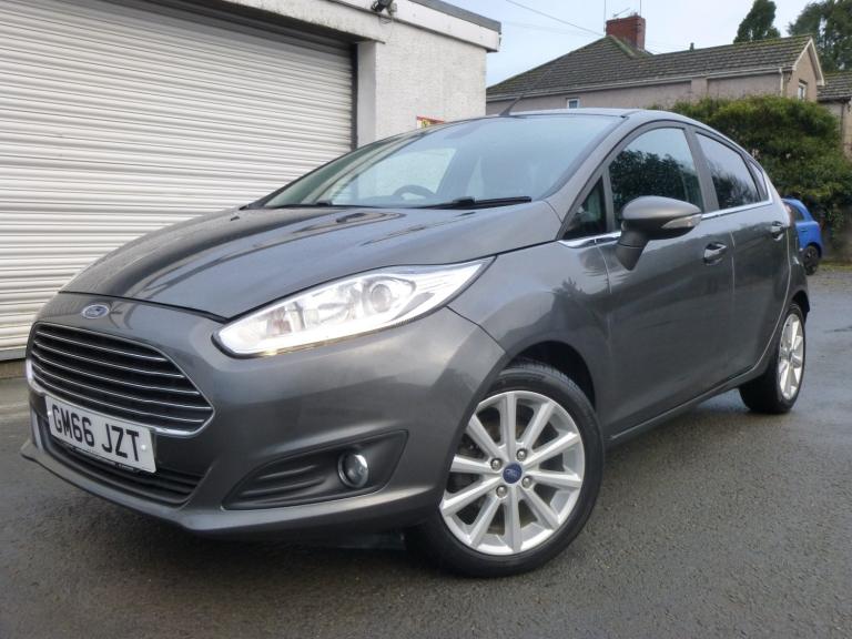 FORD FIESTA 1.0T 100 BHP ECOBOOST TITANIUM Â?20 R/TAX EURO 6 ULEZ 2017