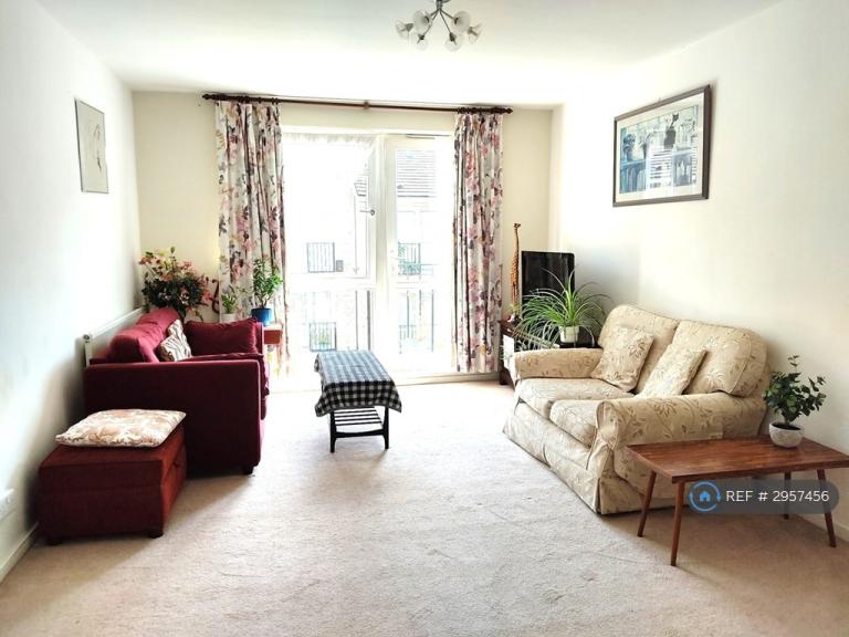 2 bedroom flat in Regents Park, London, NW1 (2 bed) (#2957456)