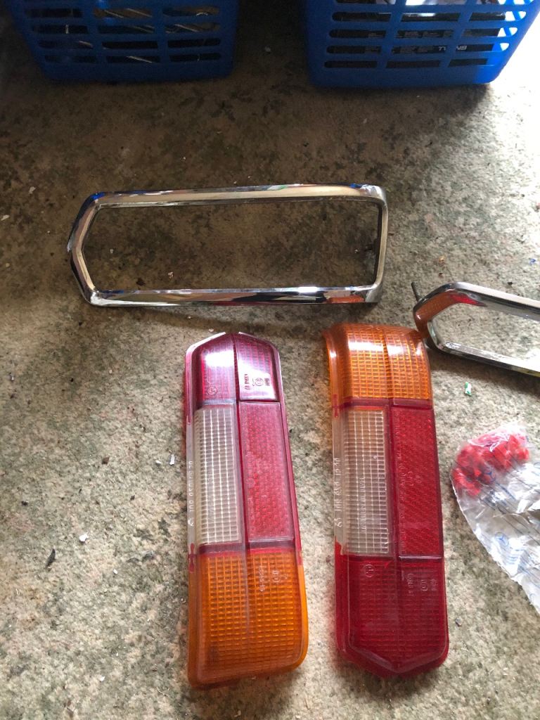 Vintage Mercedes part excellent condition 