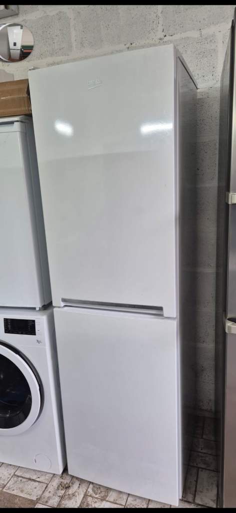 Beko Fridge Freezer White - Tall 50/50 - 4 Drawer - £175- Cash on delivery