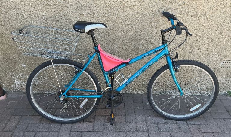 Bike/Bicycle.LADIES UNIVERSAL “ SIERRA NEVADA “ MEDIUM FRAME MOUNTAIN BIKE