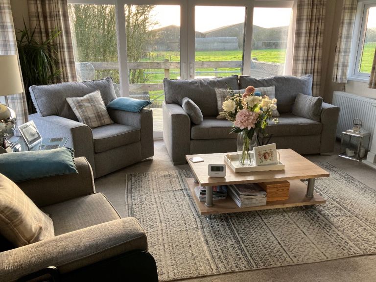 Static caravan off site