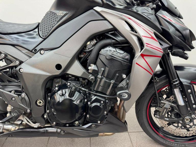 KAWASAKI Z1000 BLACK 2019 19 REG ZR 1000 HKF 12,058 MILES 1043CC USED MOTORCYCLE