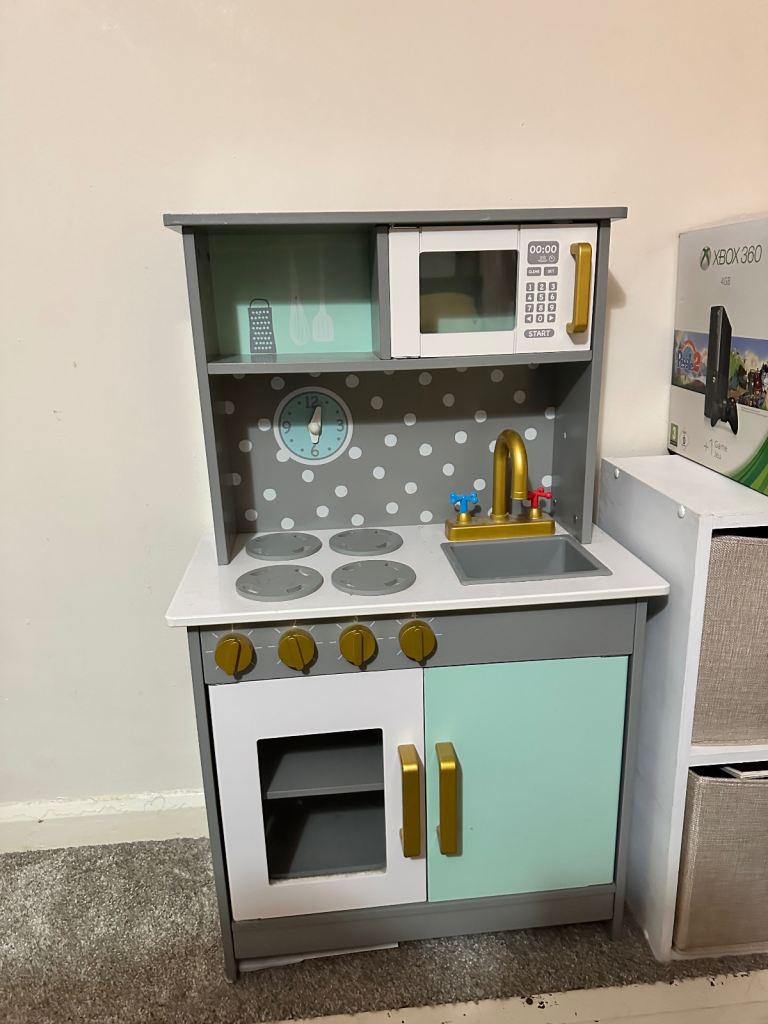 Kids Kitchen Set + lots of kitchen toys & Shopping Cart