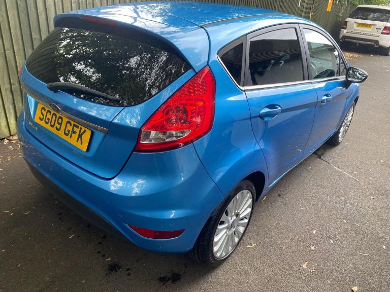 2009 Ford Fiesta 1.4 Titanium 5dr HATCHBACK Petrol Manual