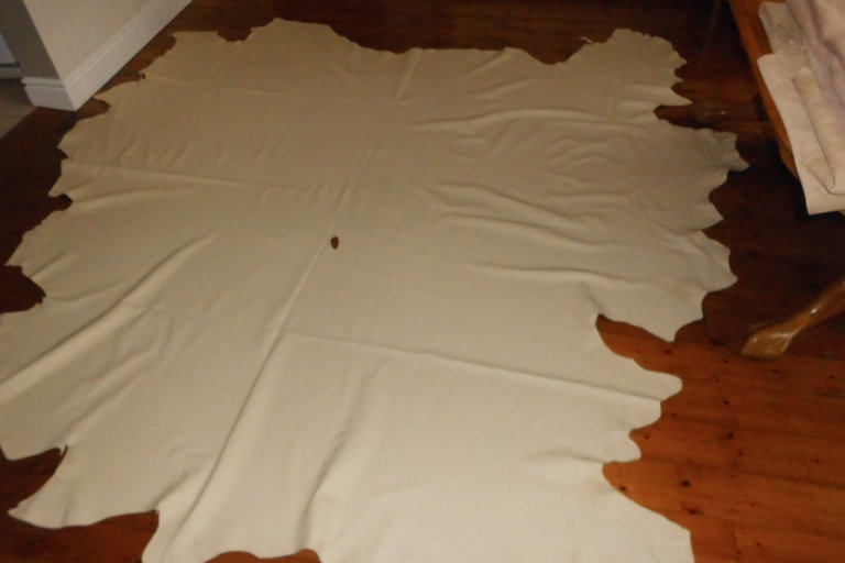 FULL LEATHER HIDE  (full grain)  BUTTER MILK  49 SUQ. FEET