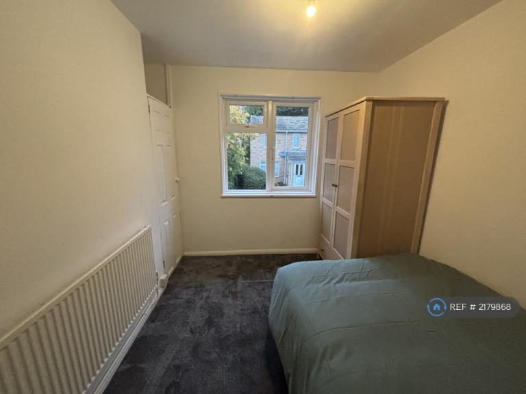 1 bedroom in Woburn Gate, Northampton, NN3 (#2179868)