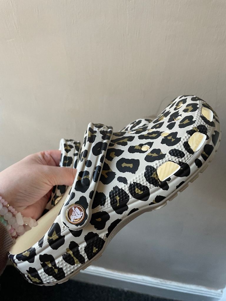 image for Women’s shoes crocs