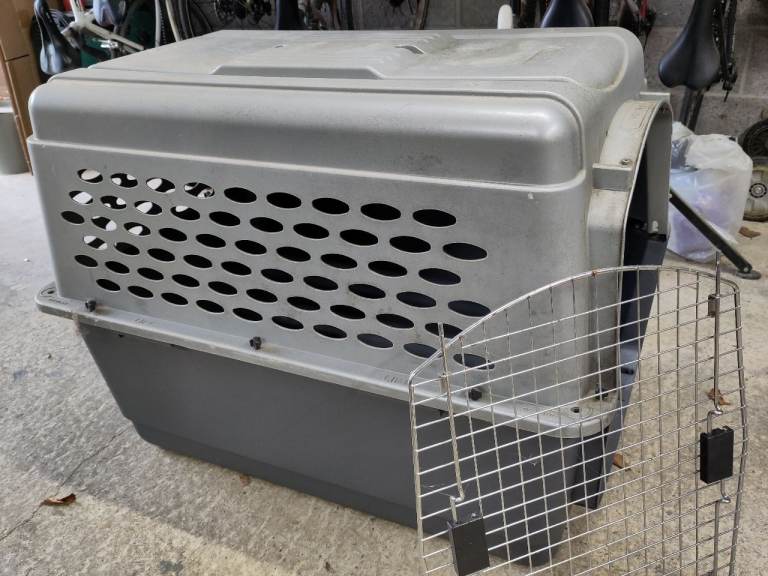 Dog crate / kennel (large)