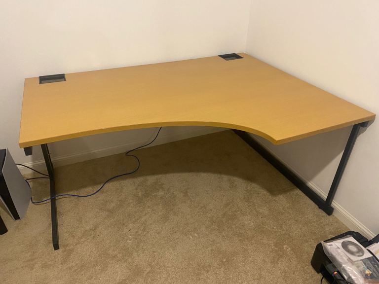 Corner Desk - pick up only 